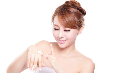 使用<a href=http://www.v7502.cn/e/tags/?tagname=%E6%8A%97%E8%80%81 target=_blank class=infotextkey>抗老</a>产品 使用<a href=http://www.v7502.cn/e/tags/?tagname=%E6%8A%97%E8%80%81 target=_blank class=infotextkey>抗老</a>产品